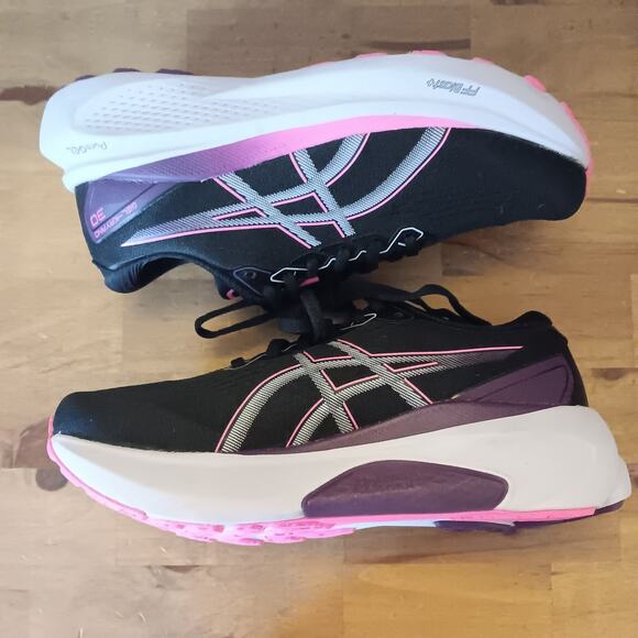 Women's Asics Gel-Kayano 30, Black/Lilac Hint, 6 Wide US - Picture 6 of 10